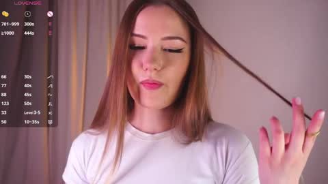 Snapshot of stephaniesally chatting on April 2026 01:36:01 PM Sonya online show from April 2026 01:36:01 PM