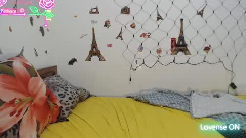 Stephanie   online show from September 2025 10:17:01 AM