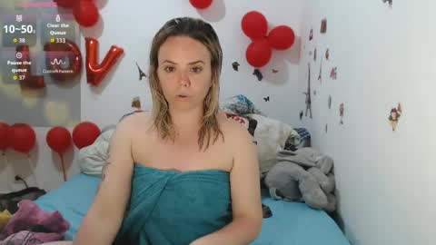 Stephanie   online show from April 2026 02:05:01 PM