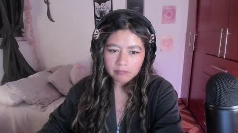 Stephanie  online show from December 2025 01:55:01 AM