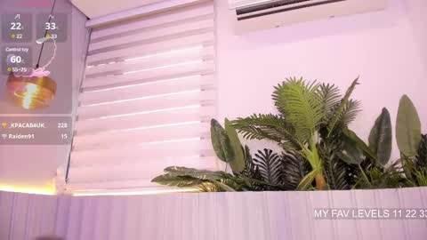 Stephany  online show from February 2025 04:39:02 PM