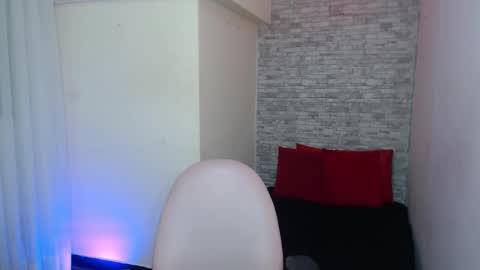 stephany_rodriguez_ online show from October 2025 07:03:02 PM