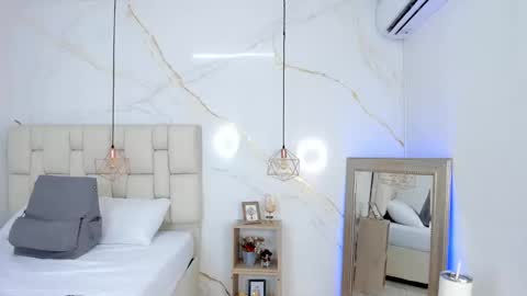 Stefanny online show from March 2025 01:01:01 AM