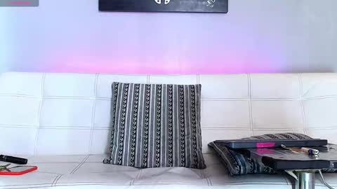    ................     online show from March 2025 08:52:02 PM