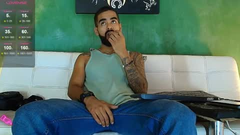 Snapshot of stephenbrown_ chatting on April 2026 03:07:02 AM ................ online show from April 2026 03:07:02 AM