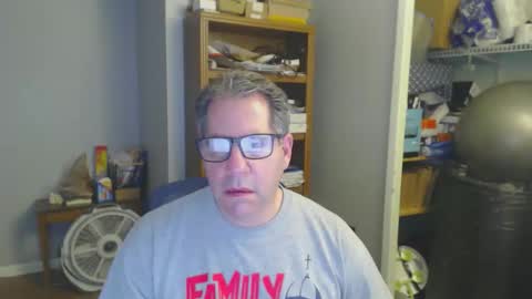 Snapshot of stephenhal9 chatting on March 2026 03:43:01 AM stephenhal9 online show from March 2026 03:43:01 AM