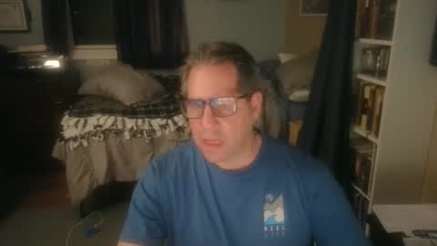 Snapshot of stephenhal9 chatting on April 2026 03:43:01 AM stephenhal9 online show from April 2026 03:43:01 AM