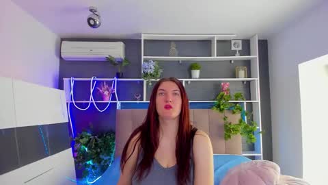 Snapshot of stephierousee chatting on March 2026 06:28:02 AM Stephie online show from March 2026 06:28:02 AM