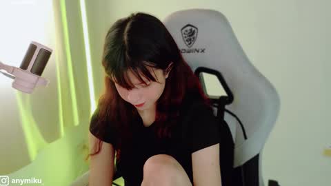 Snapshot of stephybrown chatting on January 2025 10:17:02 PM stephy online show from January 2025 10:17:02 PM