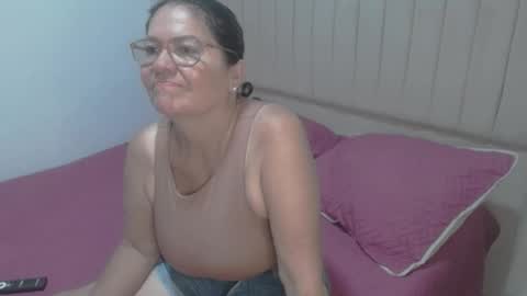 Snapshot of stepmom_slut_50_ chatting on April 2026 11:32:01 PM Angie mature online show from April 2026 11:32:01 PM