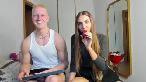 Snapshot of stepsisandstepbro chatting on April 2026 05:59:01 PM Step sis and Step bro online show from April 2026 05:59:01 PM