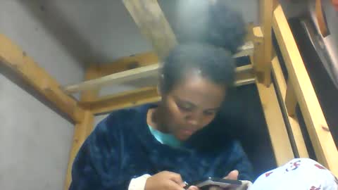 Snapshot of sterina0102 chatting on June 2026 09:18:02 AM sterina0102 online show from June 2026 09:18:02 AM
