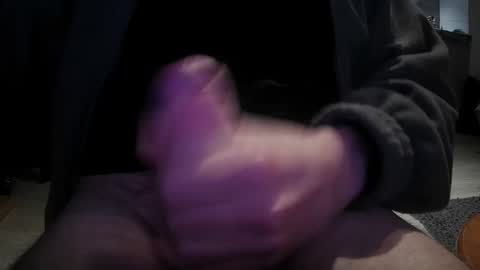 Snapshot of steve9925 chatting on February 2025 06:51:01 PM steve9925 online show from February 2025 06:51:01 PM