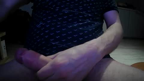 Snapshot of steve9925 chatting on February 2025 04:10:01 PM steve9925 online show from February 2025 04:10:01 PM