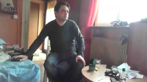 Snapshot of stevefromfrance chatting on December 2024 12:52:02 PM stevefromfrance online show from December 2024 12:52:02 PM