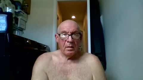 Snapshot of stevejons47 chatting on April 2026 03:17:02 PM stevejons47 online show from April 2026 03:17:02 PM