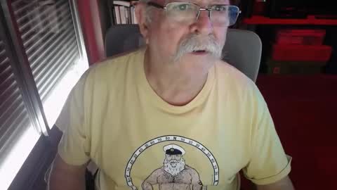 Snapshot of stevenj3 chatting on May 2026 07:37:02 PM Steven online show from May 2026 07:37:02 PM