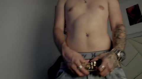 Snapshot of stevenn_star chatting on November 2025 07:14:02 PM STEV online show from November 2025 07:14:02 PM