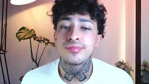 Daniel Steven Navarro online show from March 2026 09:15:01 PM