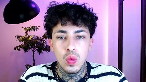 Daniel Steven Navarro online show from April 2026 12:09:02 AM