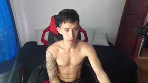 Snapshot of stevensex501 chatting on January 2025 07:13:01 PM steven online show from January 2025 07:13:01 PM