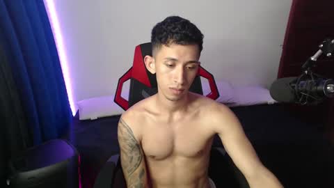 Snapshot of stevensex501 chatting on January 2025 02:04:01 AM steven online show from January 2025 02:04:01 AM