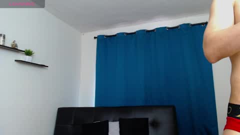 Snapshot of steventorres_ chatting on April 2026 02:11:01 PM S T E V E N - IG stevn td7 online show from April 2026 02:11:01 PM