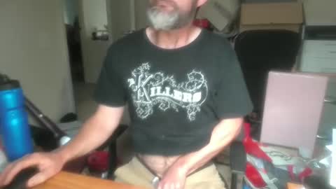 Snapshot of stevethetigerr chatting on March 2025 11:42:01 PM SteveTheTigerr online show from March 2025 11:42:01 PM