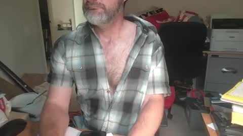 Snapshot of stevethetigerr chatting on December 2025 12:48:02 AM SteveTheTigerr online show from December 2025 12:48:02 AM