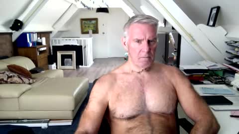 Snapshot of stevetwo chatting on June 2026 10:49:01 AM stevetwo online show from June 2026 10:49:01 AM