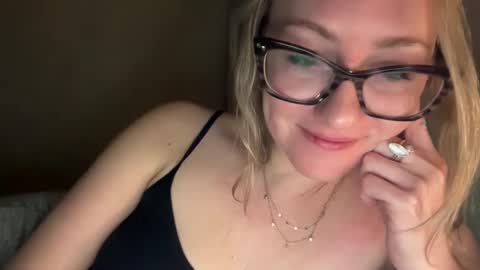 StevieGirl4U online show from February 2025 08:29:01 AM