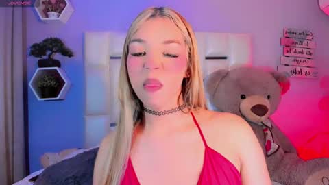 Snapshot of steyseequeen chatting on November 2025 10:34:02 PM Steisee Reyes online show from November 2025 10:34:02 PM