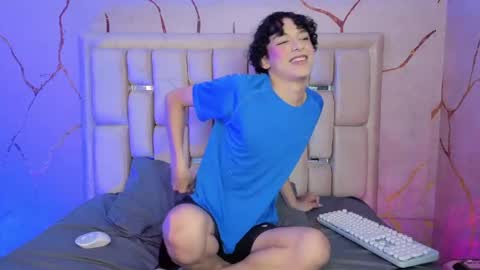 Snapshot of sthepanodimonaco chatting on March 2026 03:50:01 AM Sthepano online show from March 2026 03:50:01 AM