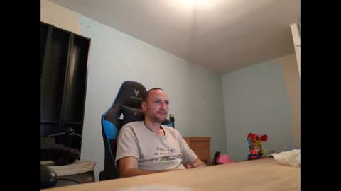 Snapshot of stickolive1 chatting on September 2025 09:59:02 PM stickolive1 online show from September 2025 09:59:02 PM