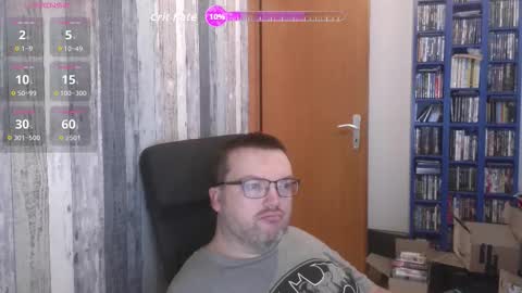 Snapshot of still_alive1985 chatting on October 2025 06:53:02 AM Oliver online show from October 2025 06:53:02 AM