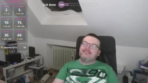 Snapshot of still_alive1985 chatting on November 2025 06:02:02 AM Oliver online show from November 2025 06:02:02 AM