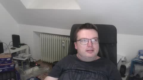 Oliver online show from April 2026 07:30:02 PM