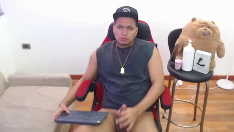 friends online show from December 2024 01:01:02 PM