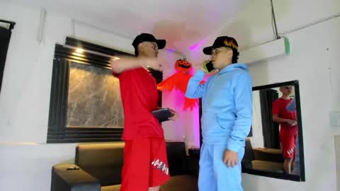 friends online show from October 2025 04:32:01 AM