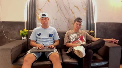 Snapshot of stivendreams chatting on March 2026 04:02:02 AM friends online show from March 2026 04:02:02 AM