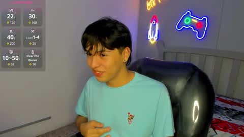 Snapshot of stiwentwink chatting on October 2025 01:54:02 PM Stiwen online show from October 2025 01:54:02 PM