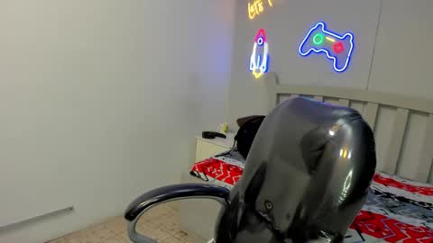 Snapshot of stiwentwink chatting on October 2025 01:40:02 PM Stiwen online show from October 2025 01:40:02 PM