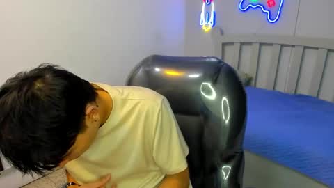 Snapshot of stiwentwink chatting on November 2025 05:24:01 PM Stiwen online show from November 2025 05:24:01 PM