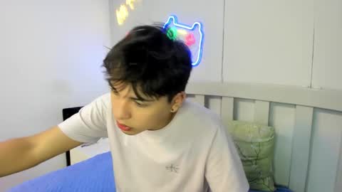 Snapshot of stiwentwink chatting on November 2025 03:22:01 PM Stiwen online show from November 2025 03:22:01 PM