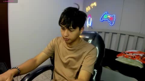 Snapshot of stiwentwink chatting on December 2025 12:32:02 PM Stiwen online show from December 2025 12:32:02 PM