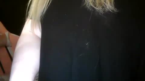 Snapshot of stoned2dabones666 chatting on January 2025 02:41:01 PM Haily online show from January 2025 02:41:01 PM