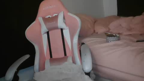 Snapshot of stoned2dabones666 chatting on February 2025 06:49:02 AM Haily online show from February 2025 06:49:02 AM