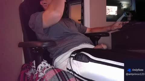 Snapshot of stoner394 chatting on April 2026 07:02:01 AM stoner394 online show from April 2026 07:02:01 AM