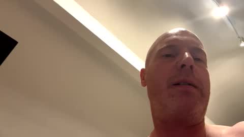 Snapshot of stoodley22 chatting on April 2026 04:32:01 PM Stoodley22 online show from April 2026 04:32:01 PM