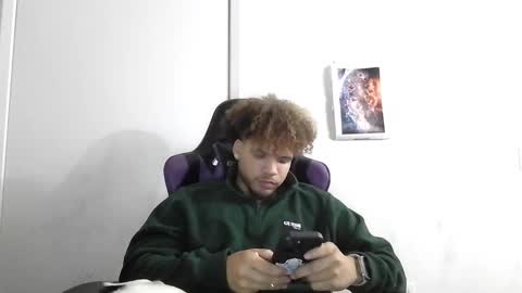 Snapshot of str8dj chatting on September 2025 04:26:01 AM Dj online show from September 2025 04:26:01 AM